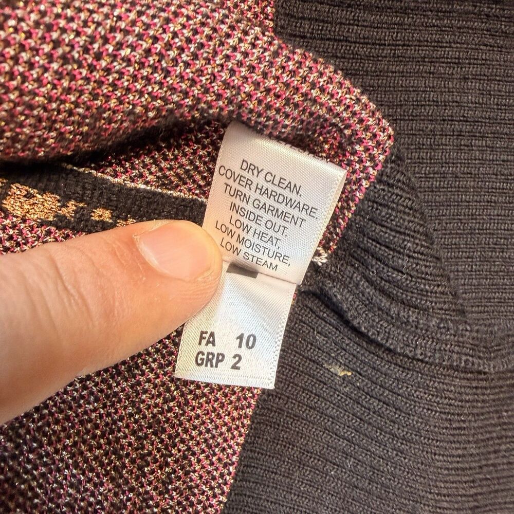 St. John Black Pink Gold Metallic Floral Print Wool Blend Cardigan Sweater Large - Picture 12 of 13